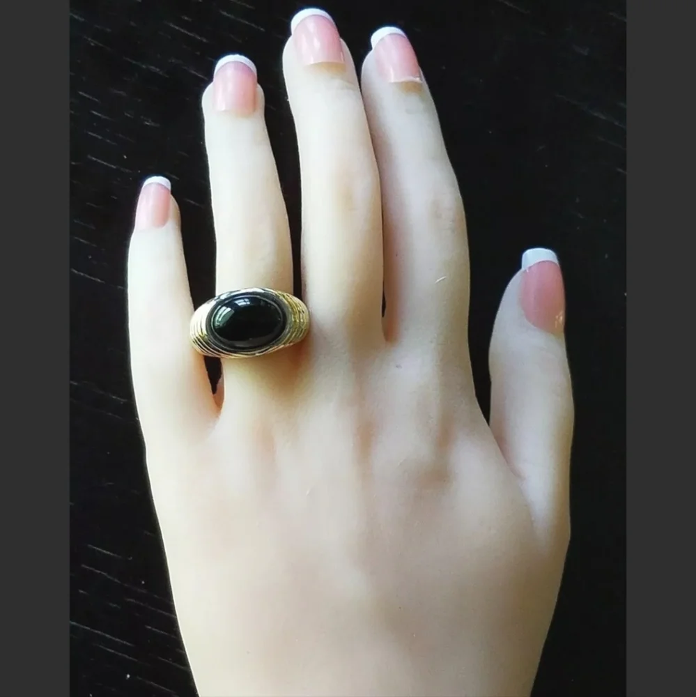 Vintage 14k Gold Onyx Ring-Gemstone Ring-Onyx Jewelry-Estate Jewelry 4.4gm